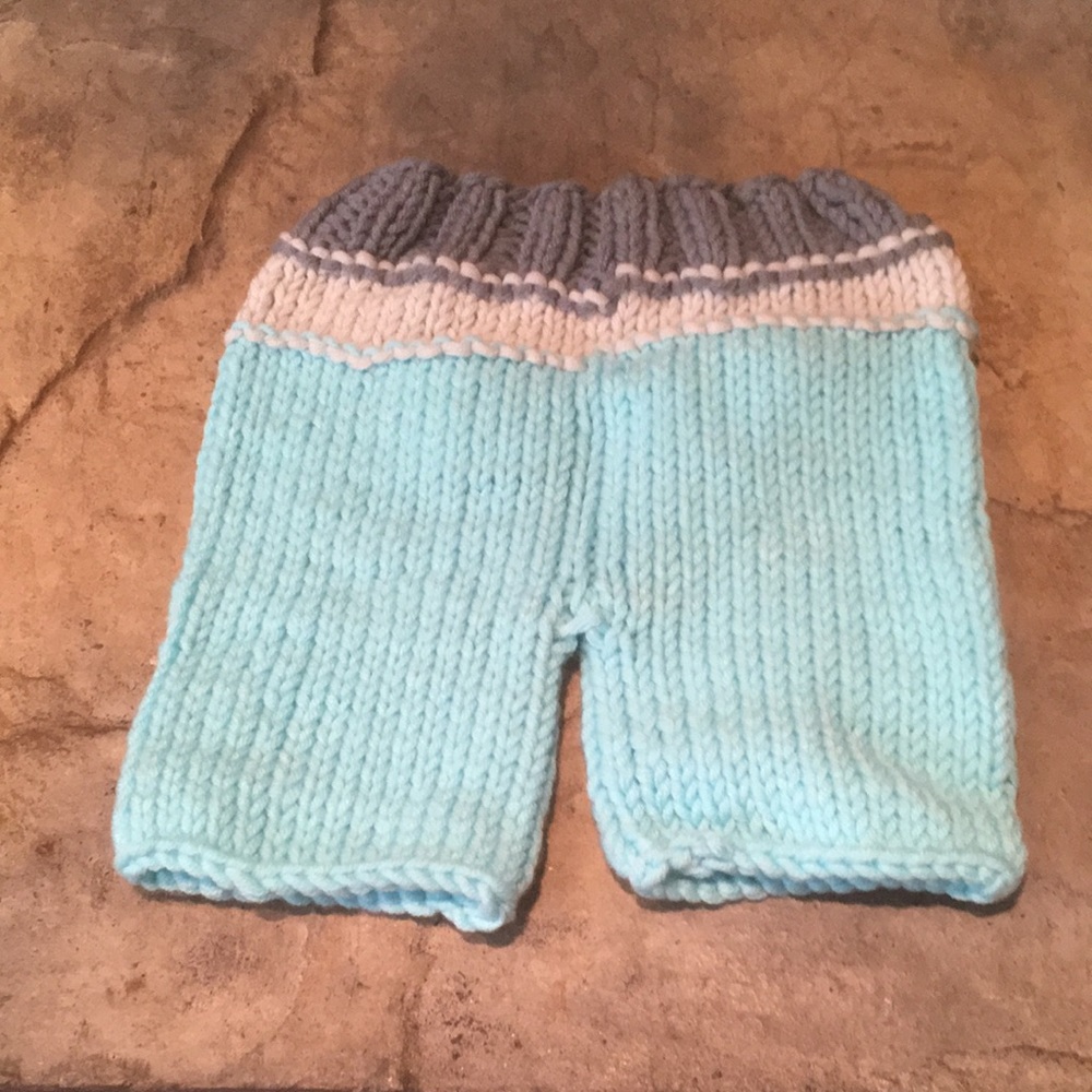 Newborn Picture Set - Picture 3 of 4